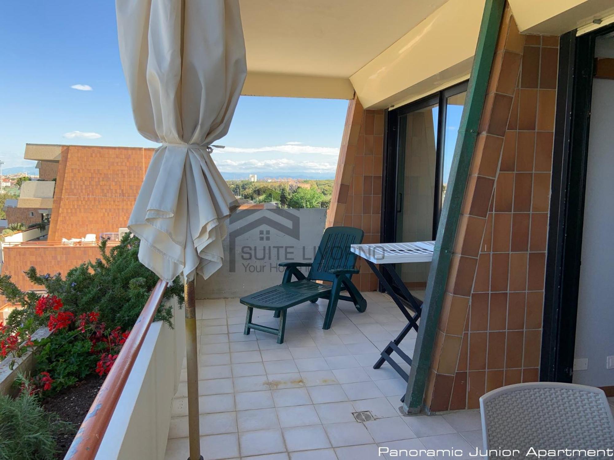 Suites Marilia Apartments Pool Side - Suite Livorno Holiday Home Group Kültér fotó